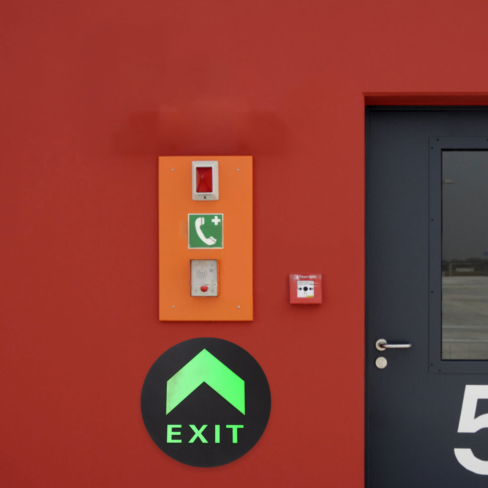 5枚組 夜間発光式避難指示標識 フロアステッカー 緊急避難方 - Emergency Exit Sign のレビューと価格