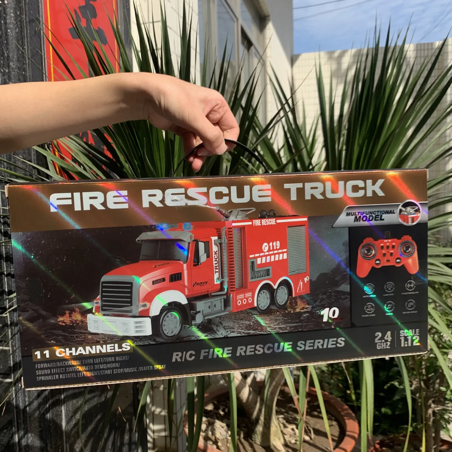 2.4G RC消防車、サウンド＆ライト付き、はしご、散水機能 - Fire Escape Ladder のレビューと価格